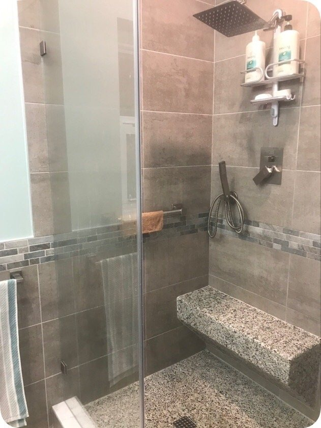 bathroom bathroom