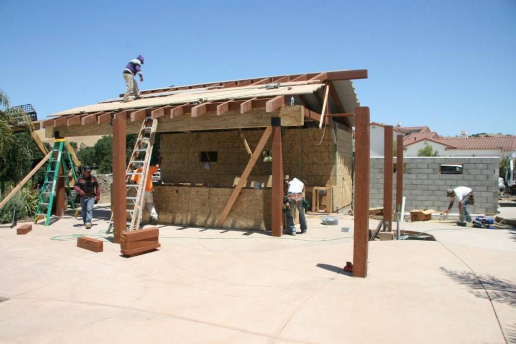 PERGOLAS, CABANAS, PATIOS