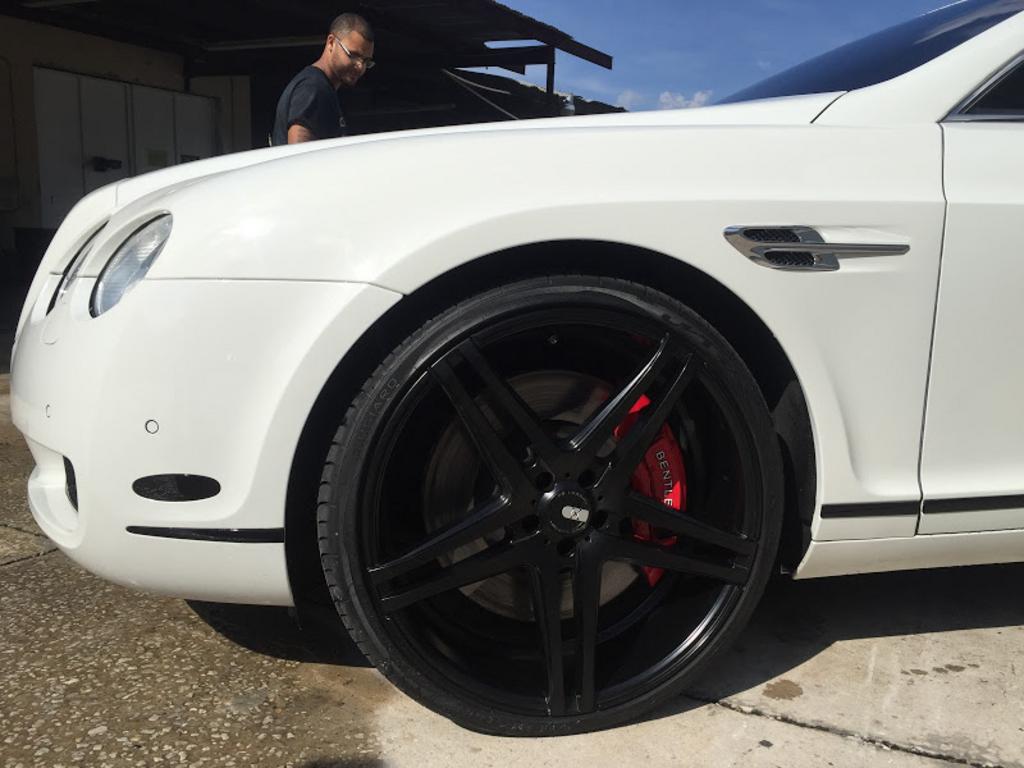 Custom Empire LLC Auto Body Shop in Orlando, FL