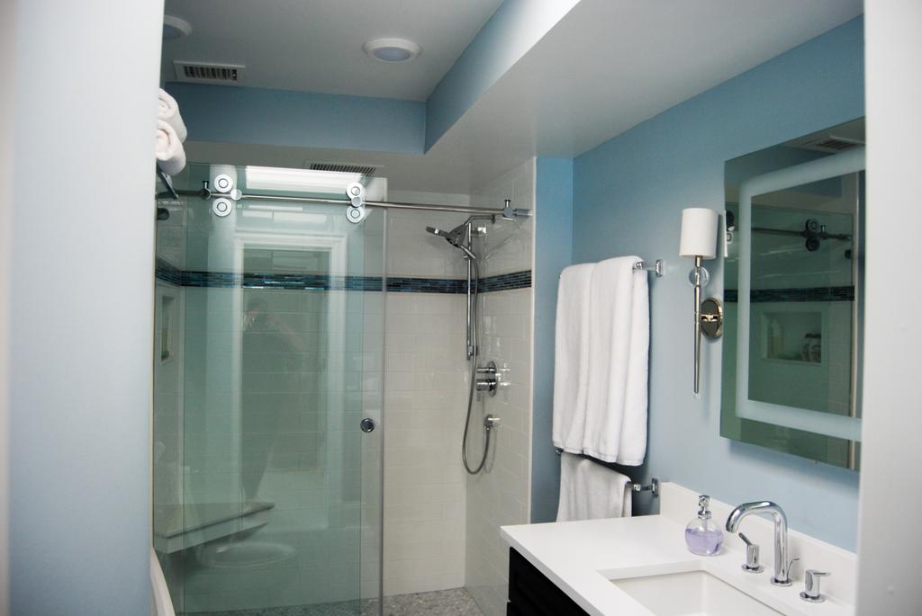 GALLERY Old Town Bath And Kitchen Bathroom Remodeler in Alexandria, VA