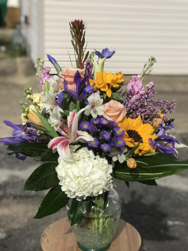 The Flowerroom Florist & Gift Florist in Texarkana, TX