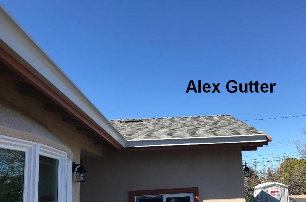 5 1/4 Curve Face Aluminum Gutter