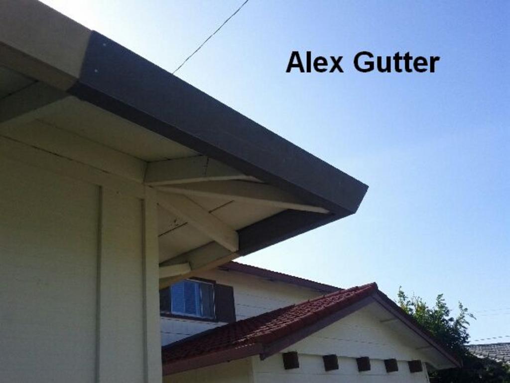 Plain Sheetmetal gutter repair
