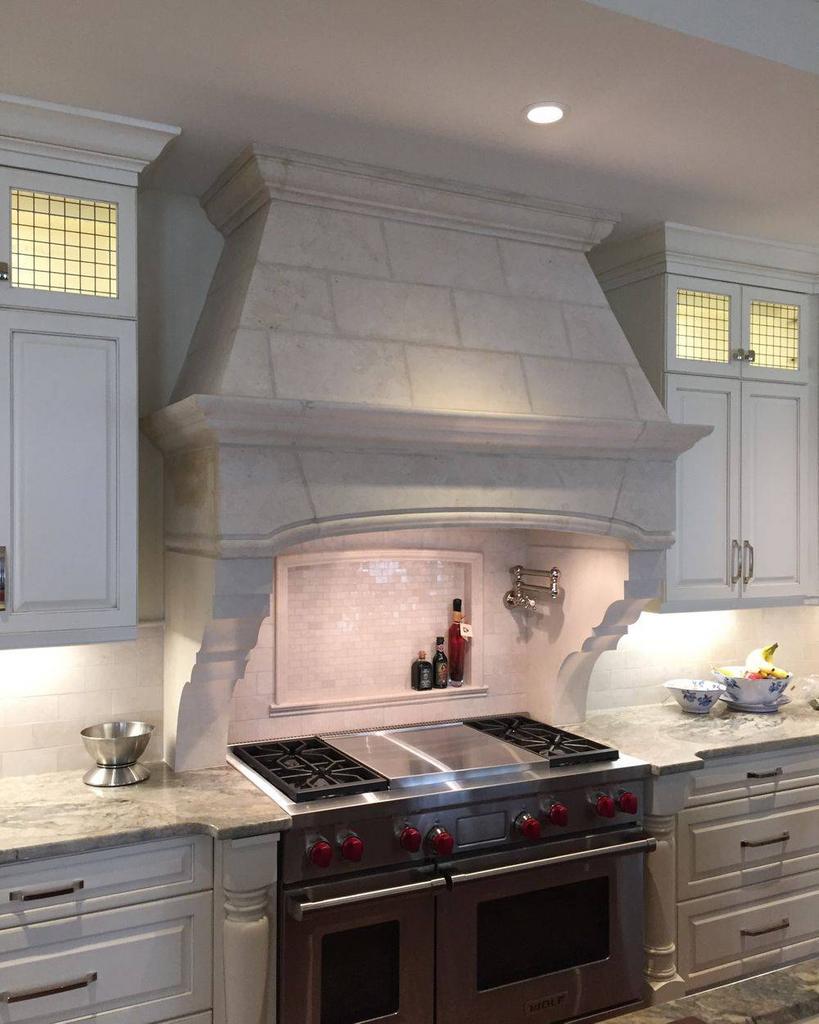  KITCHEN HOODS