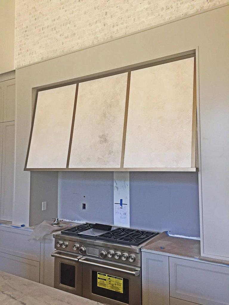 KITCHEN HOODS