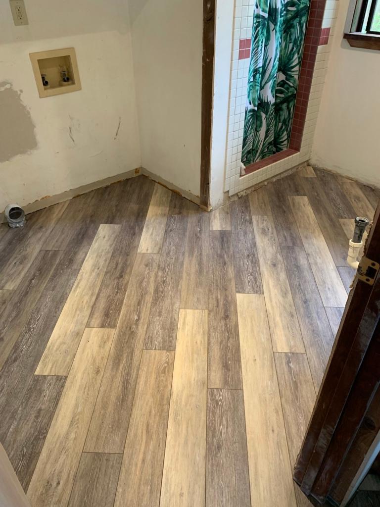 Vinyl Plank/Laminate