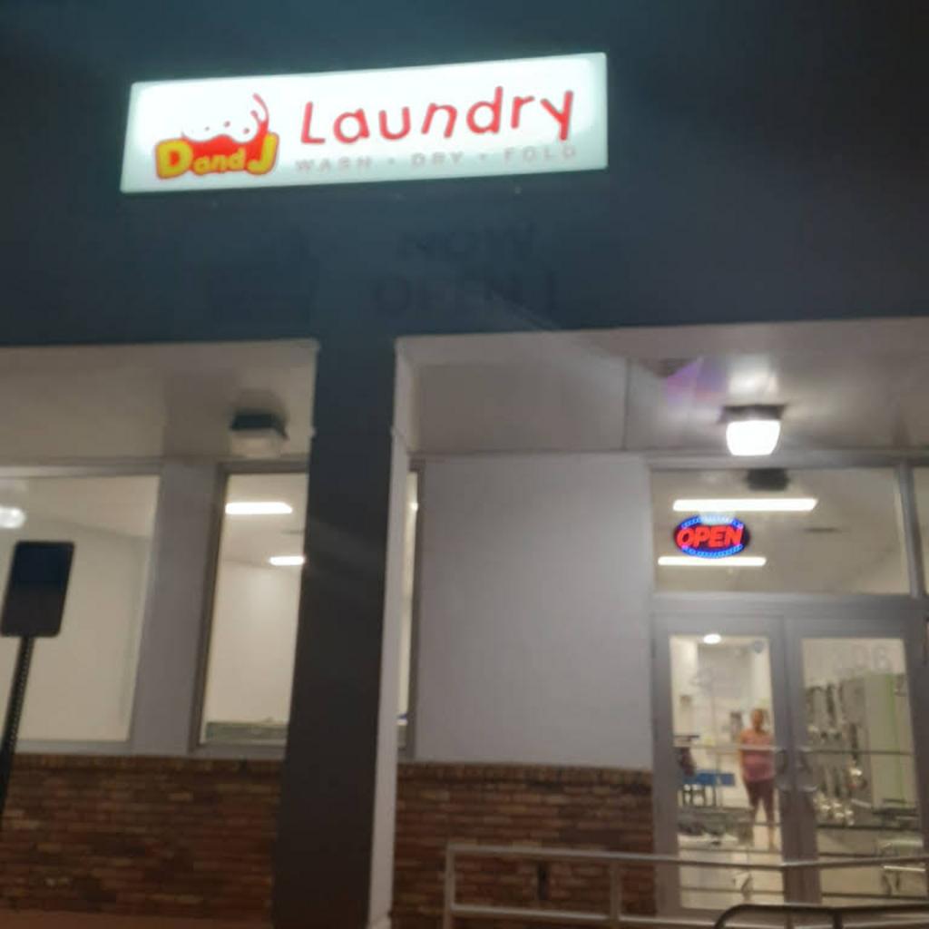D And J Laundry Laundromat in Lake Park, FL