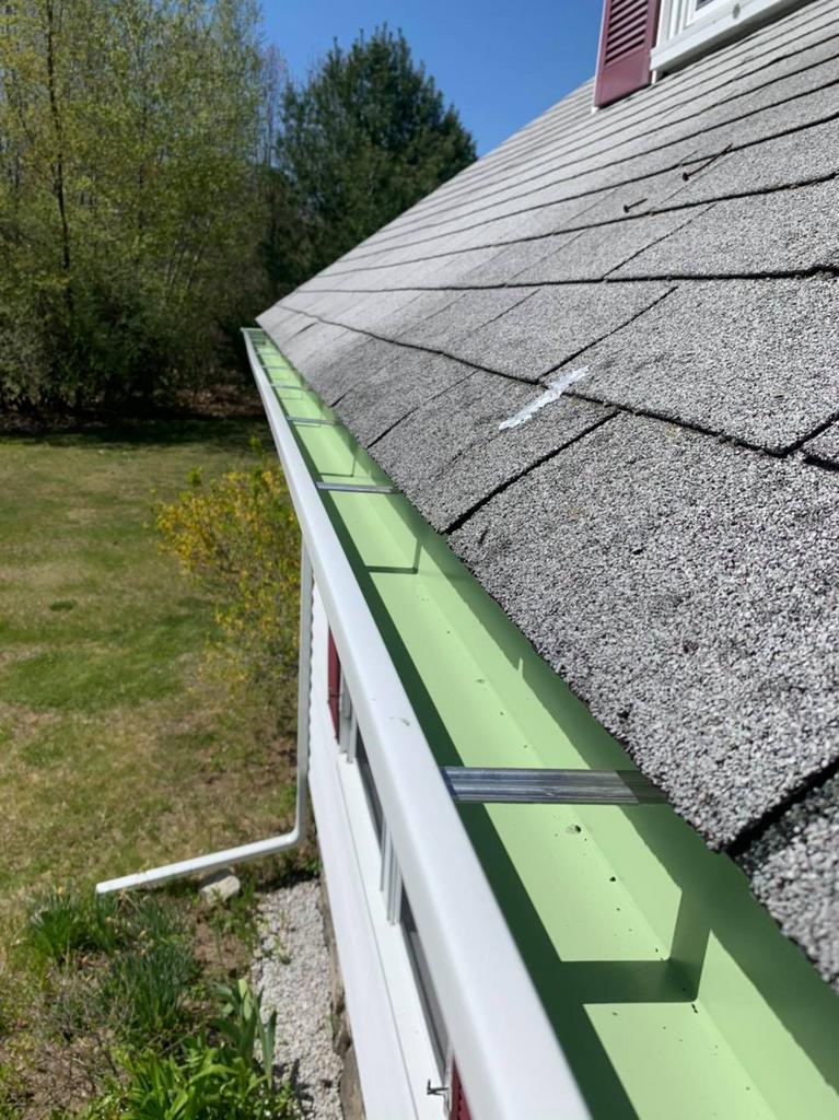 NH Gutter Pros LLC Gutter Cleaning Service in Nashua, NH