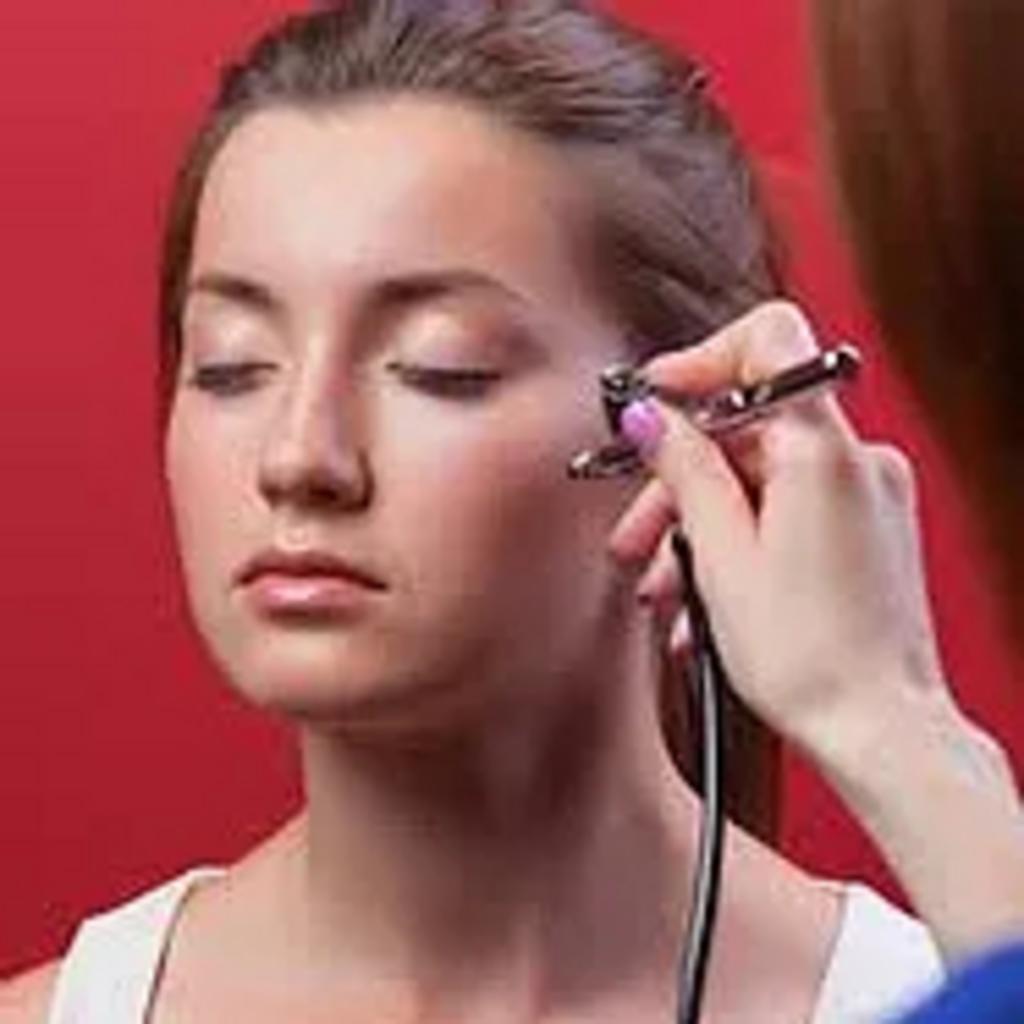 Lux Airbrush application