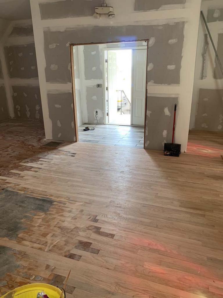 The Amazing Roofing & Construction LLC
