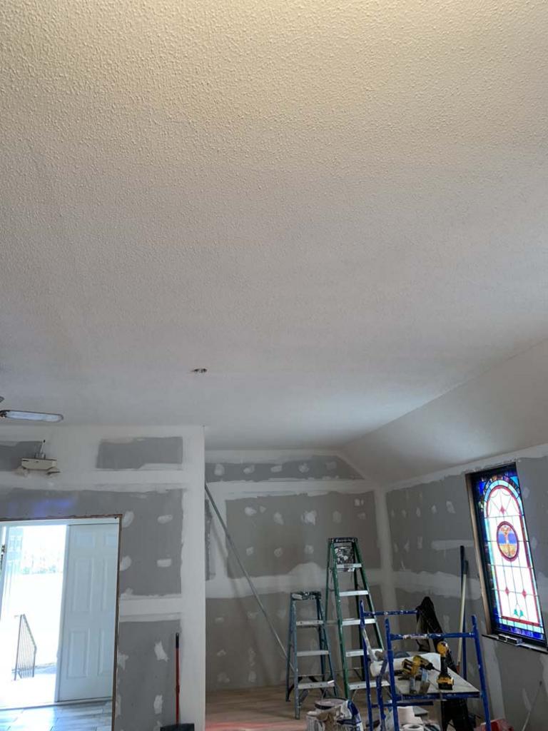 The Amazing Roofing & Construction LLC