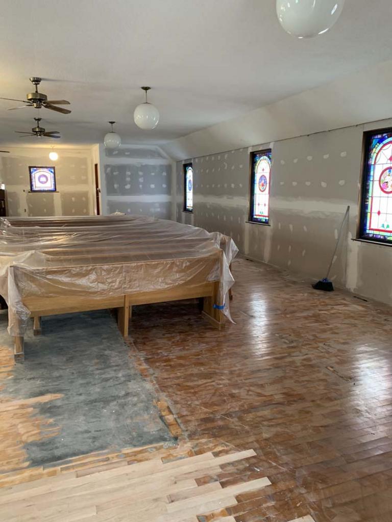 The Amazing Roofing & Construction LLC