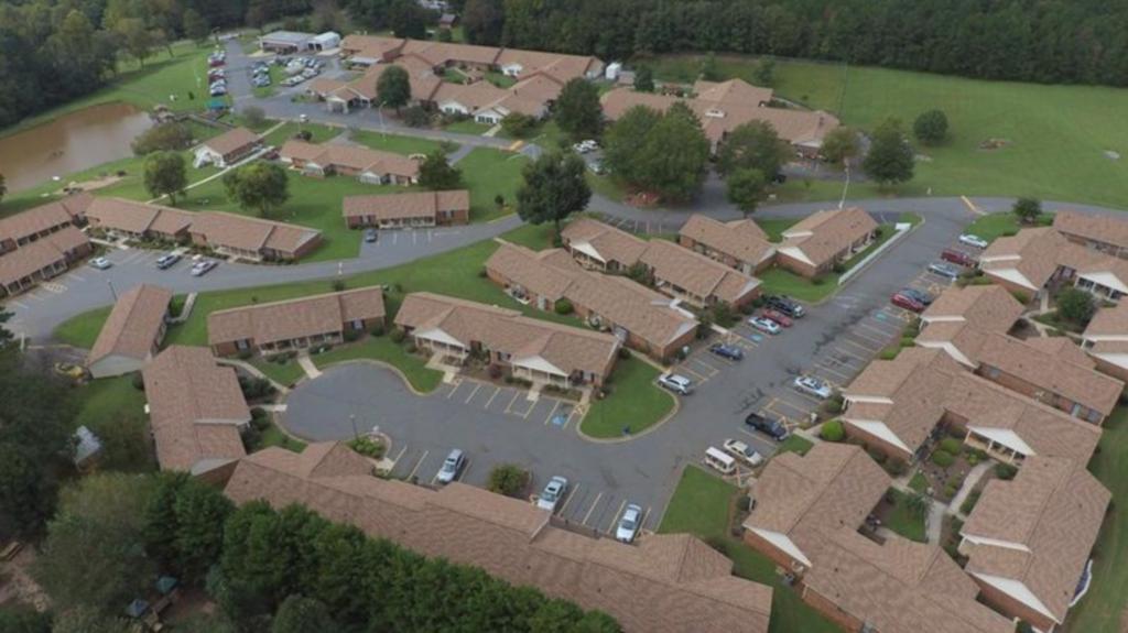  First Class Roofing, Inc.