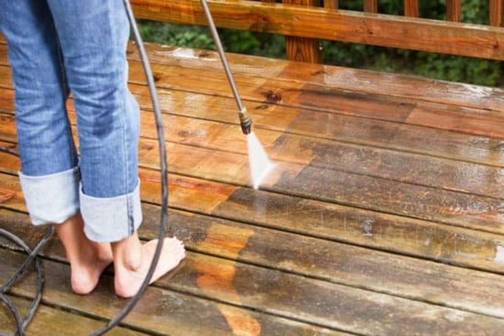 SLIC Windows & Solar Cleaning