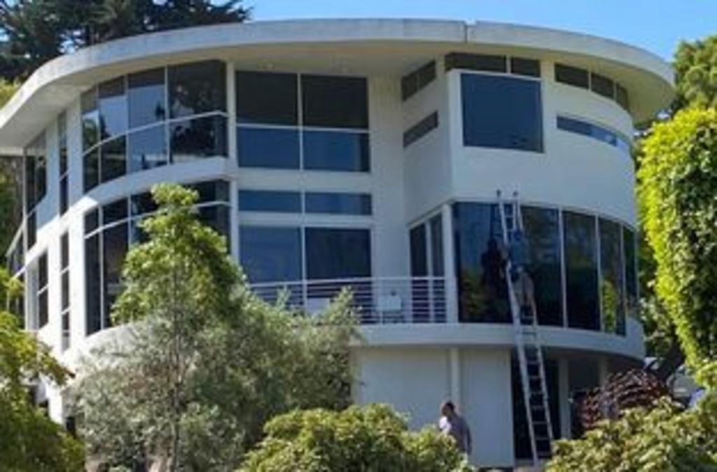 SLIC Windows & Solar Cleaning