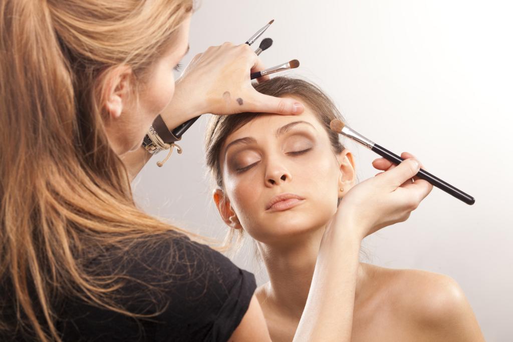 MAKEUP SERVICES