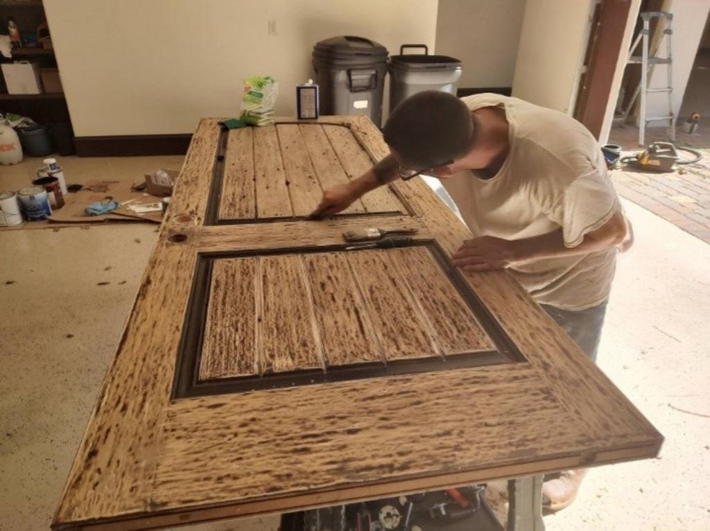 Roscoe's Front Door Refinishing & More LLC