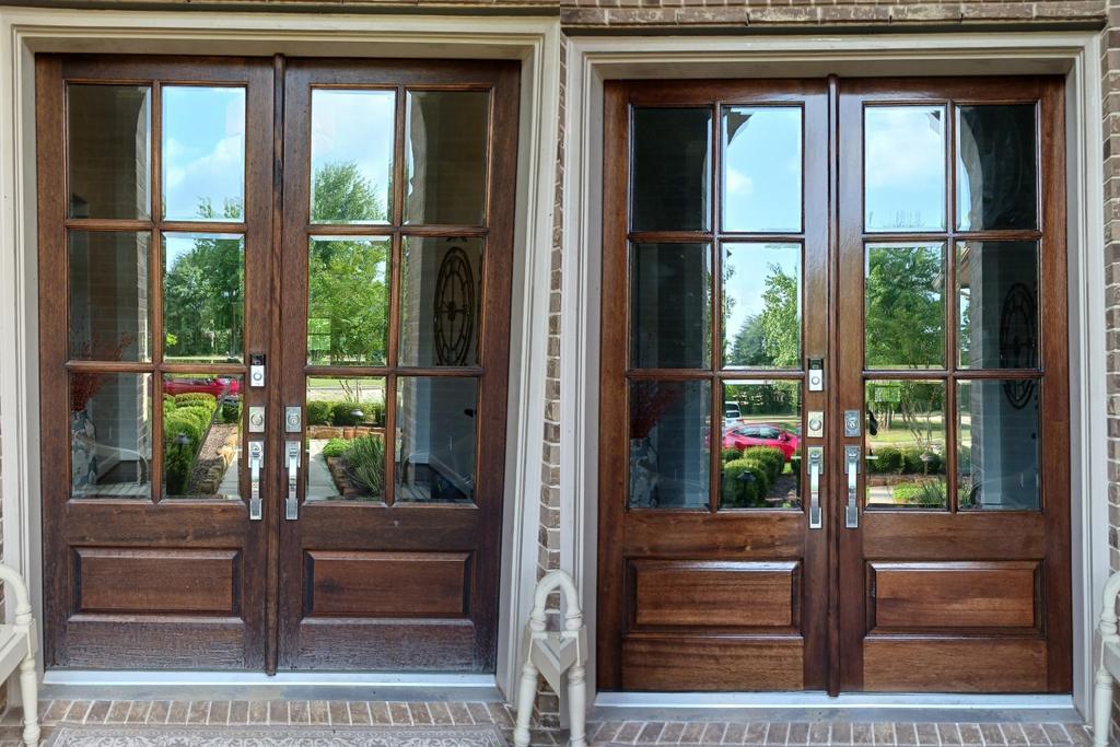 Roscoe's Front Door Refinishing & More LLC