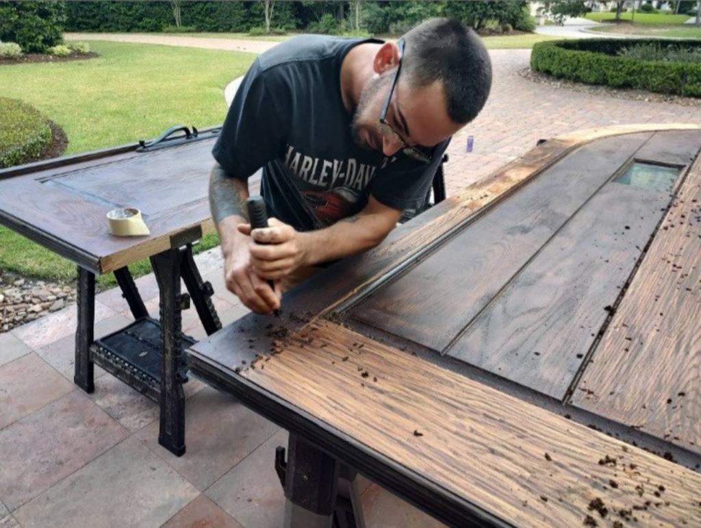 Roscoe's Front Door Refinishing & More LLC