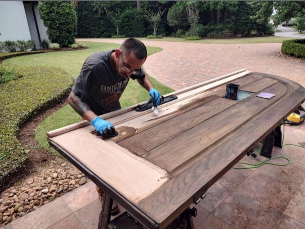 Roscoe's Front Door Refinishing & More LLC