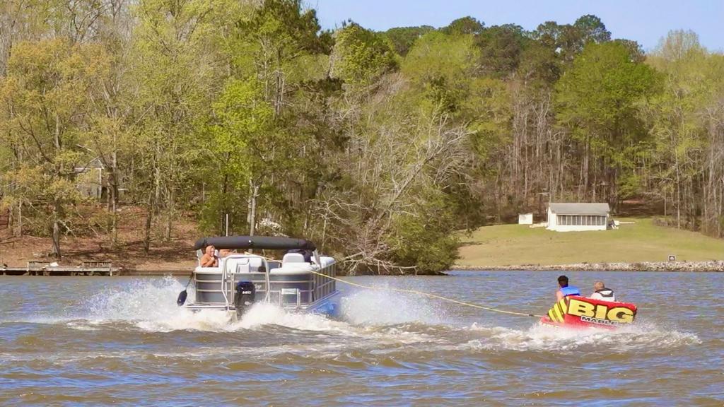 Jackson Lake Rentals | Boat Rental Service in Covington, GA