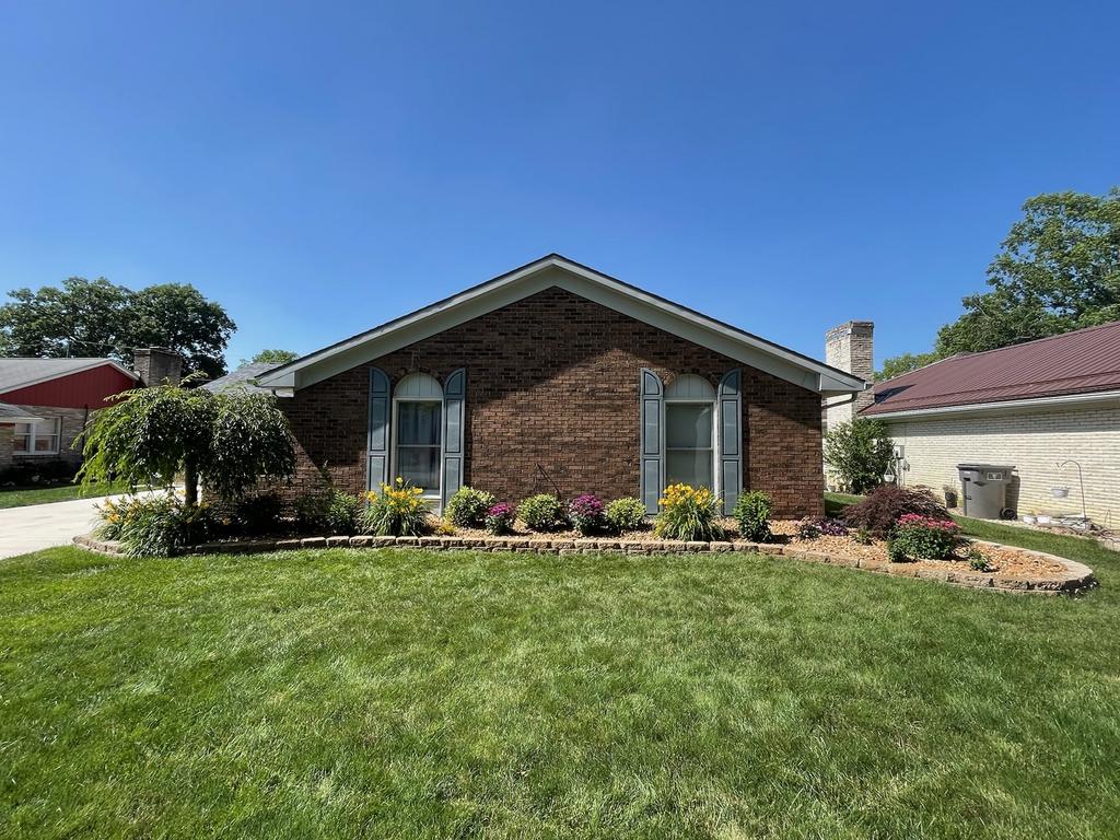 Spectrum Lawn Care Landscaping Landscaper In Lima OH spectrum-lawn-care-landscaping-landscaper-in-lima-oh