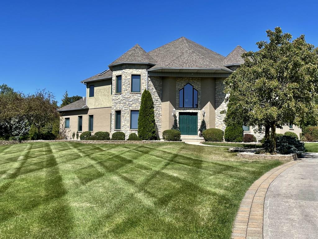 Spectrum Lawn Care Landscaping Landscaper In Lima OH spectrum-lawn-care-landscaping-landscaper-in-lima-oh