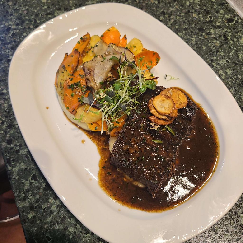 Amor Wine & Tapas Wine Bar in WA