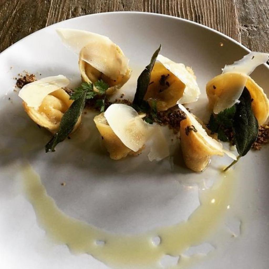 Amor Wine & Tapas Wine Bar in WA