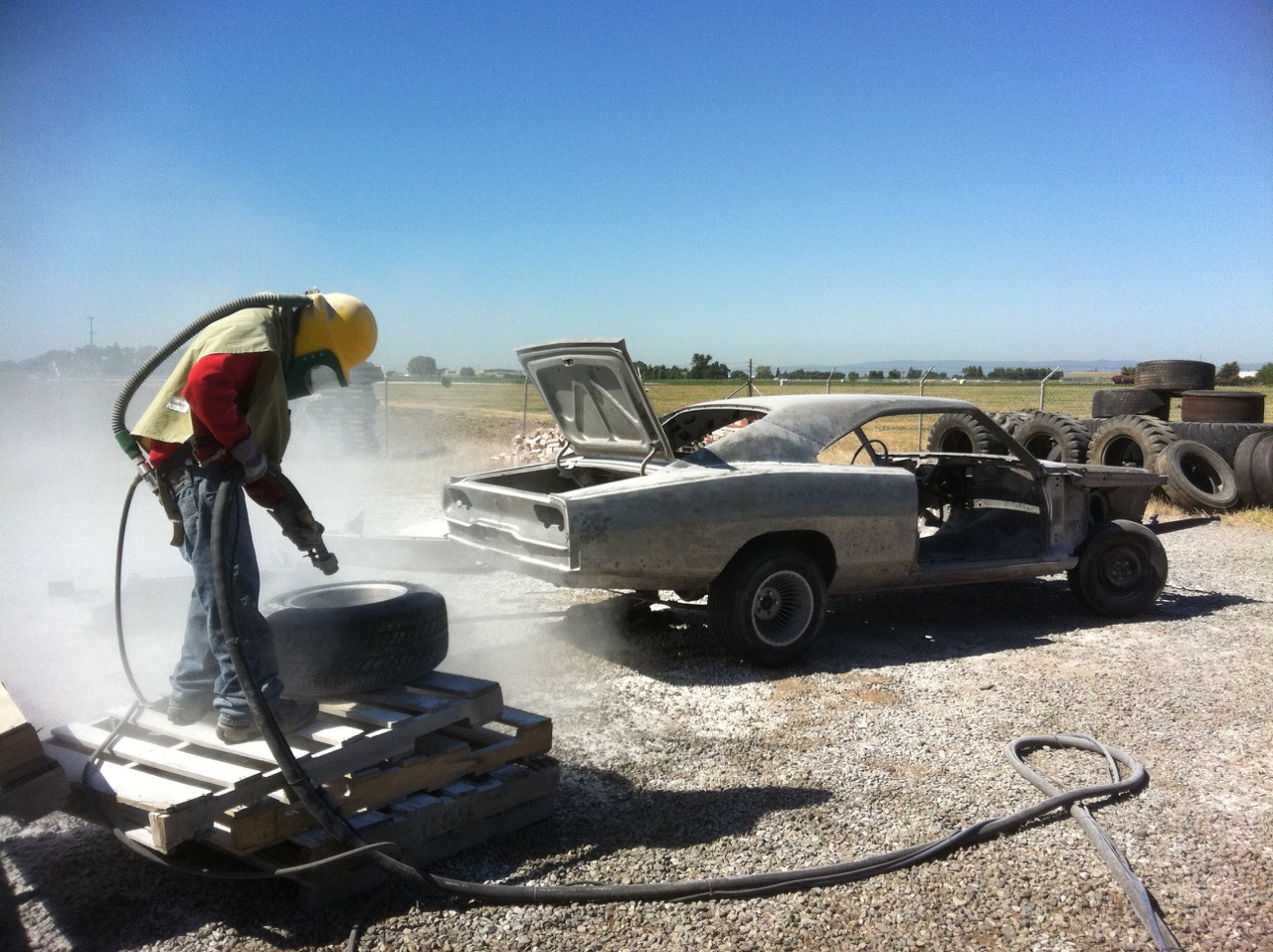 AUTOMOTIVE PAINT REMOVAL